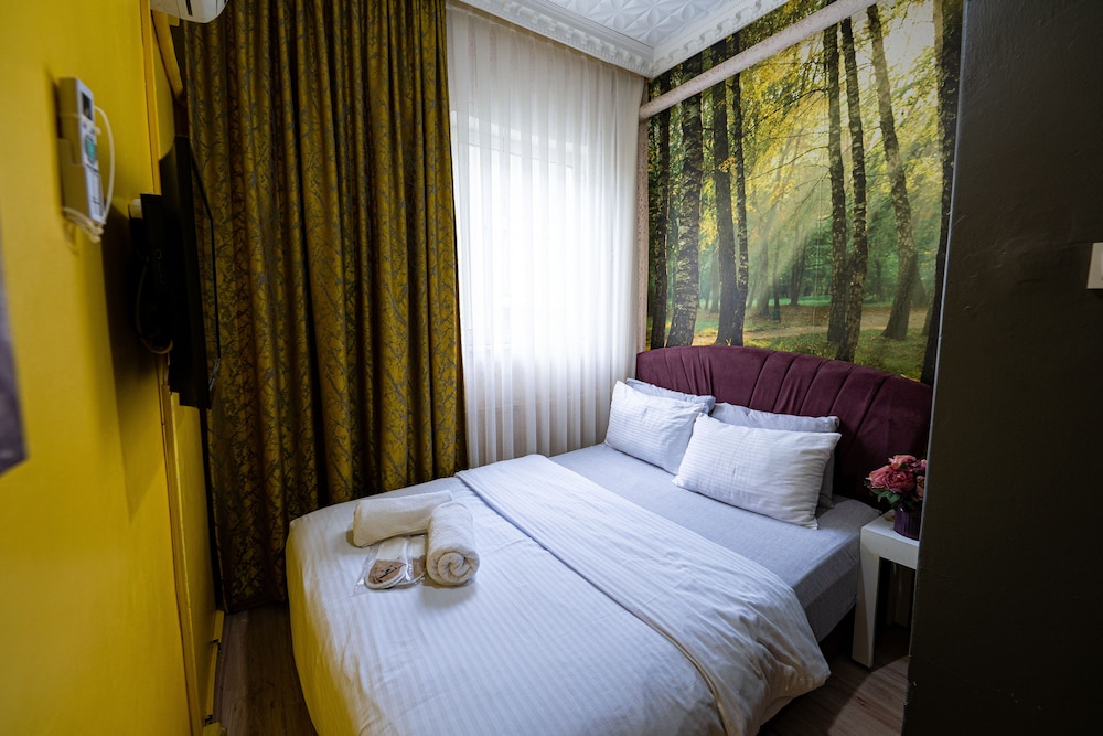 Bomonti Suit Hotel 12