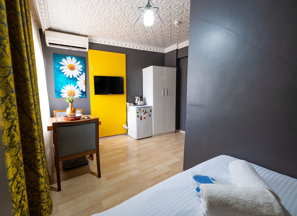 Bomonti Suit Hotel 9