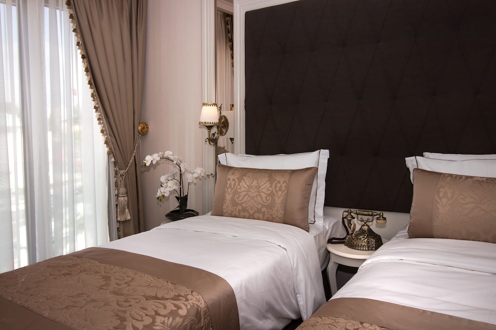 Istanbul Town Hotel 13
