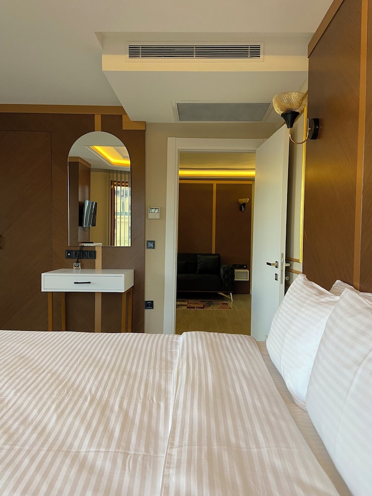 Istanbul Town Hotel 18