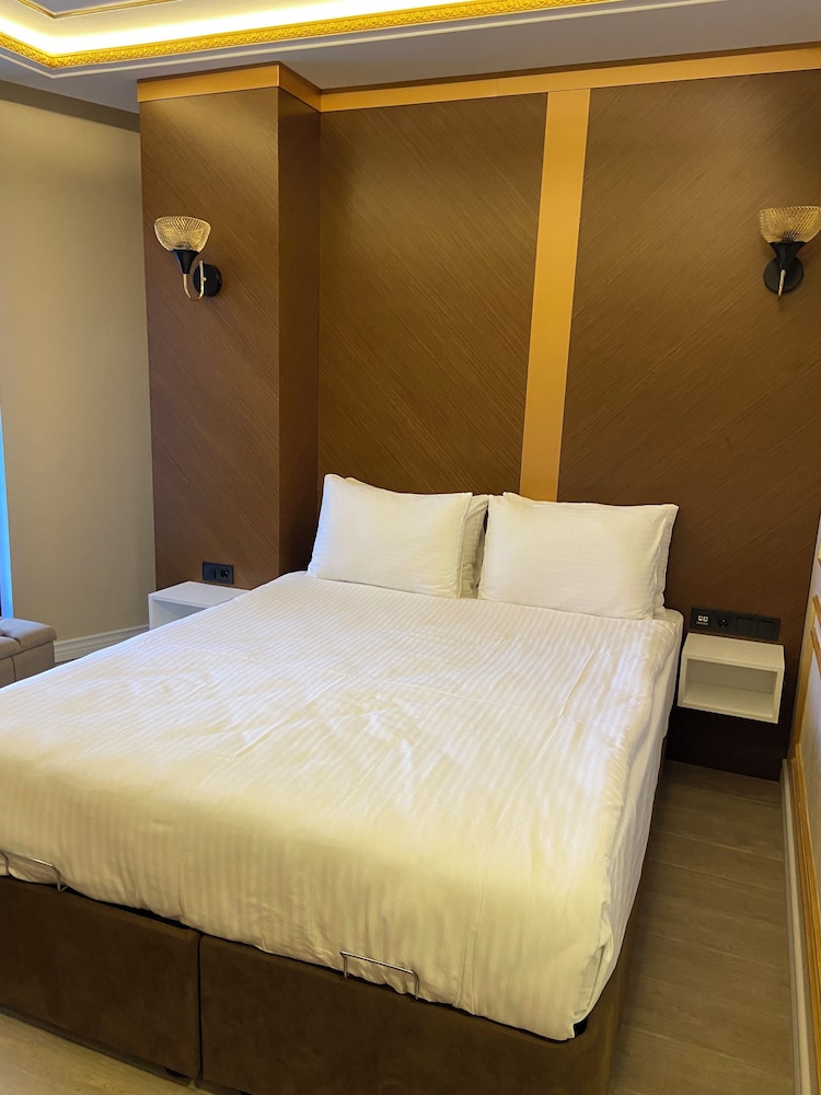Istanbul Town Hotel 19