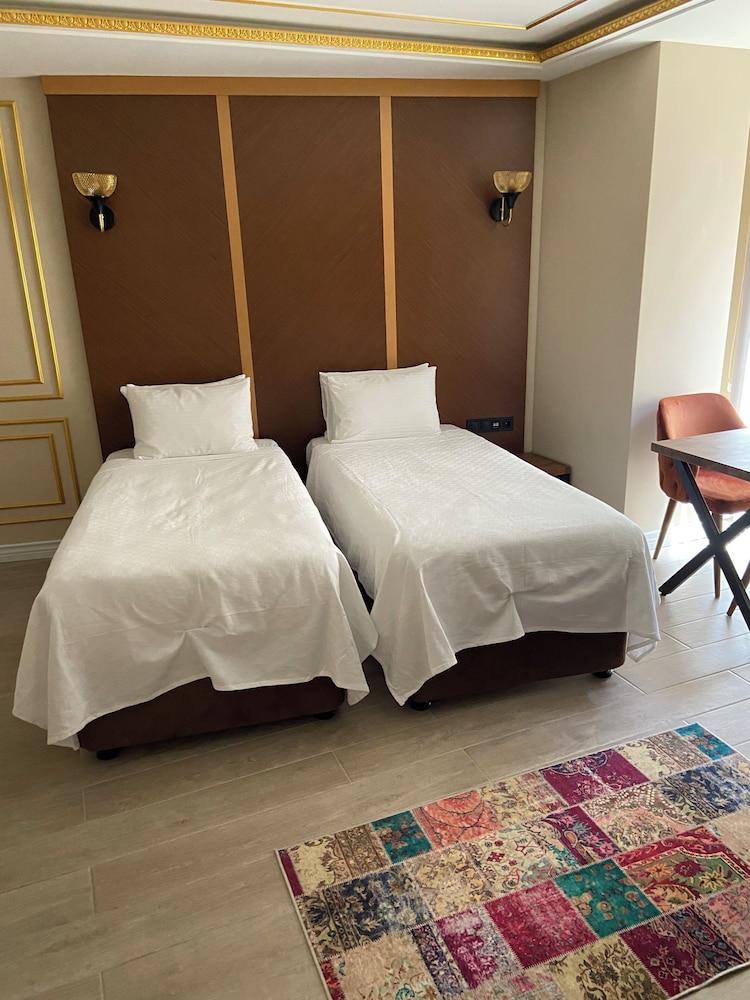 Istanbul Town Hotel 21