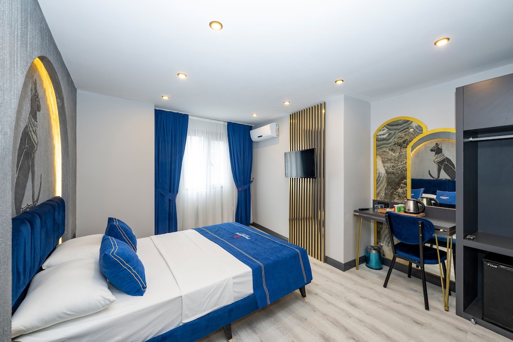 Paradise Airport Hotel 24