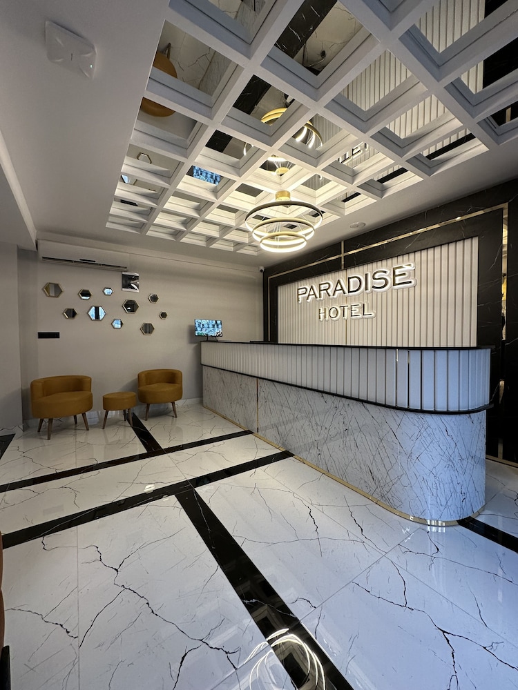 Paradise Airport Hotel 6
