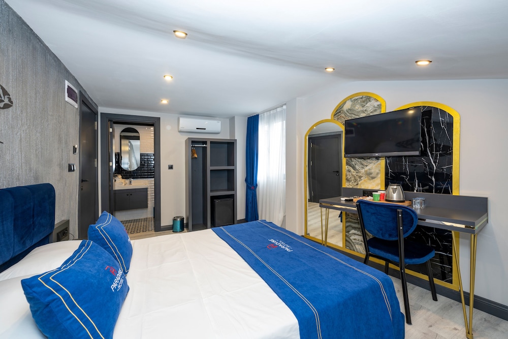 Paradise Airport Hotel 14