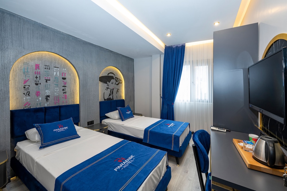 Paradise Airport Hotel 16