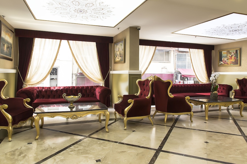 River Hotel 7