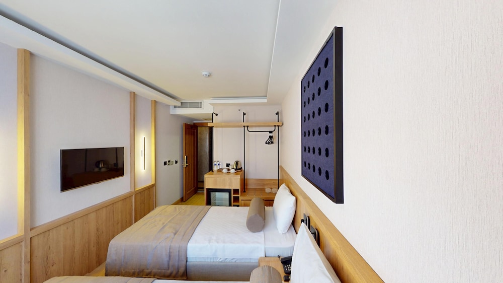 River Hotel 23