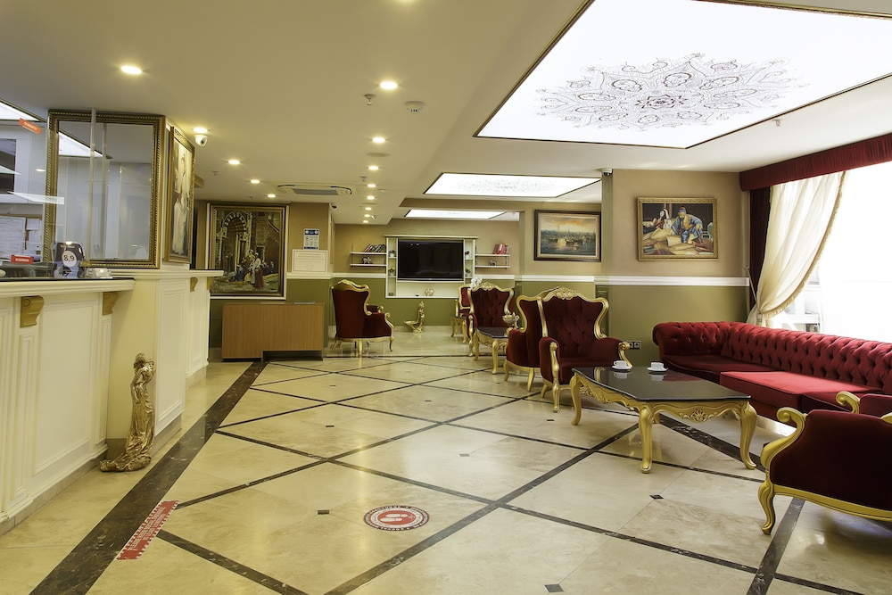 River Hotel 6
