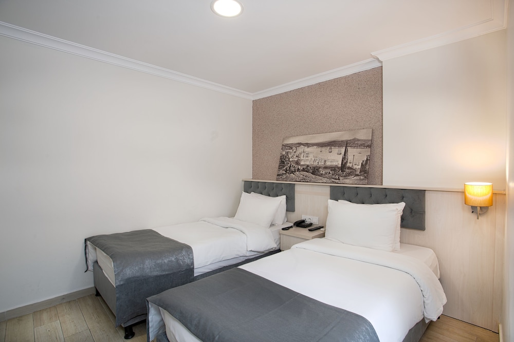 Sim Hotel 14