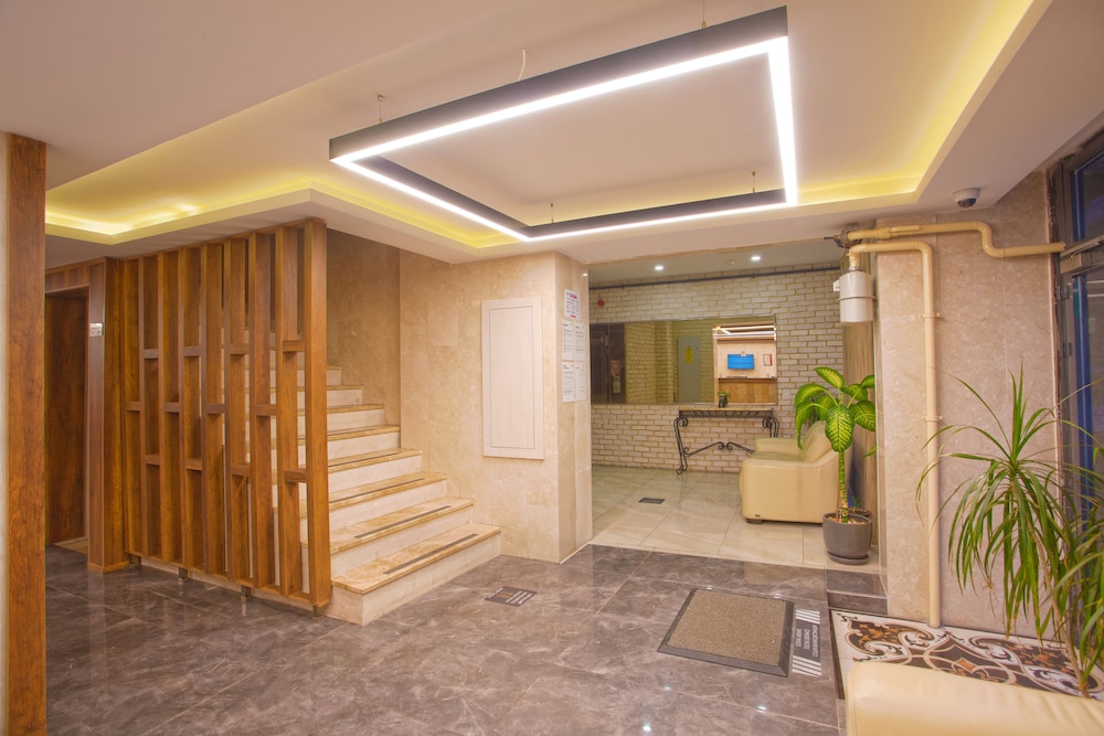 Sim Hotel 3