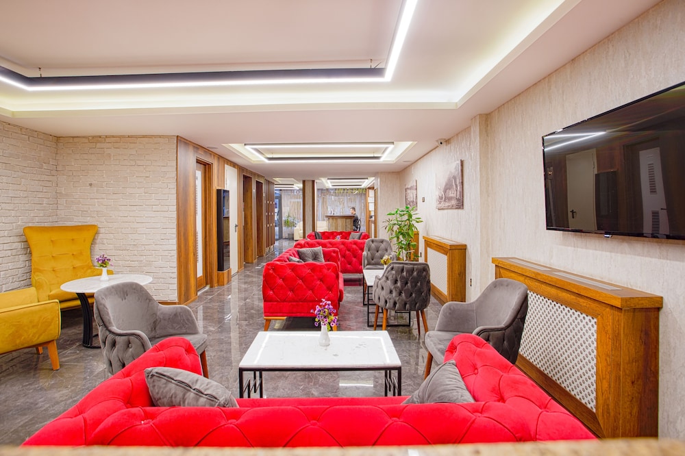 Sim Hotel 6