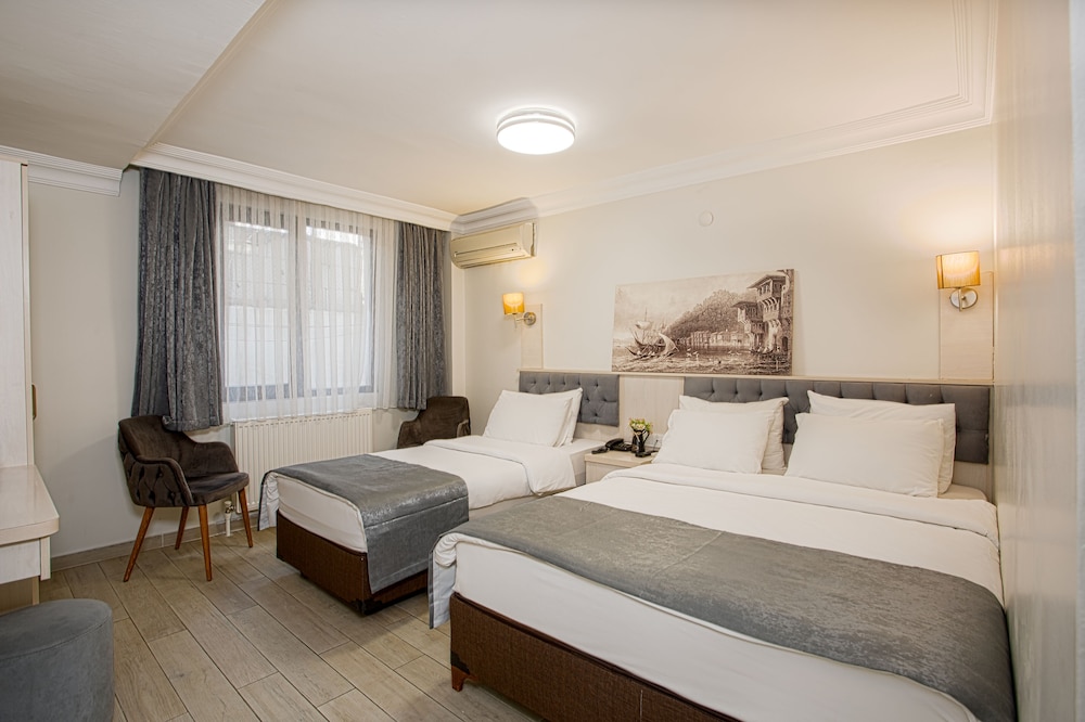 Sim Hotel 20