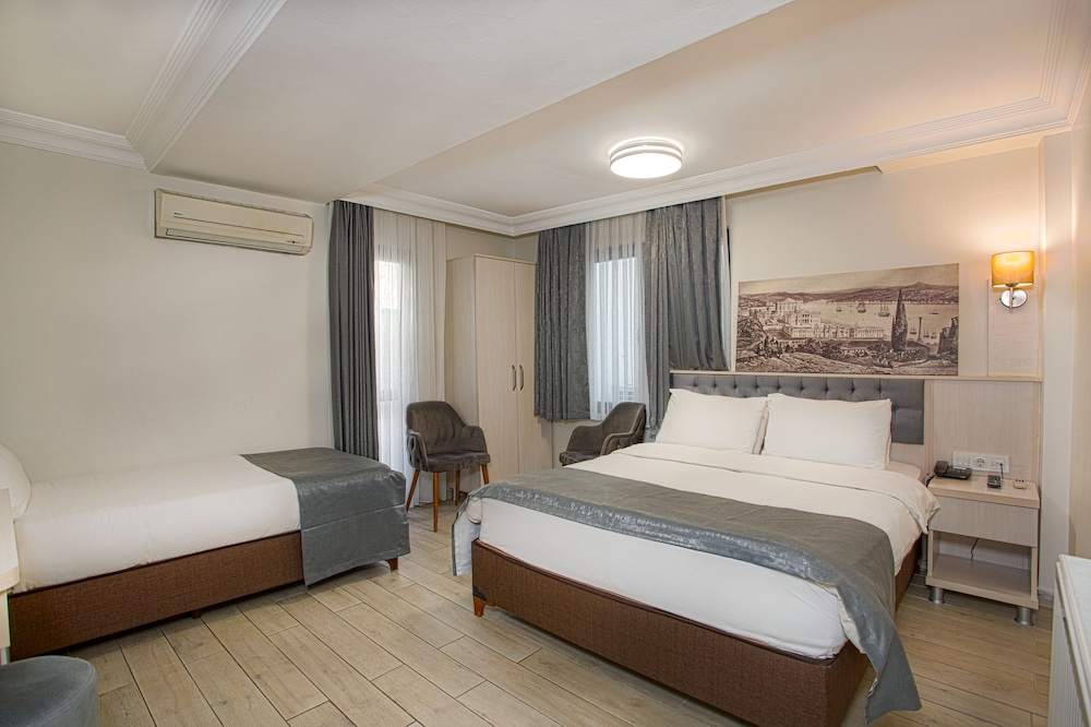 Sim Hotel 23