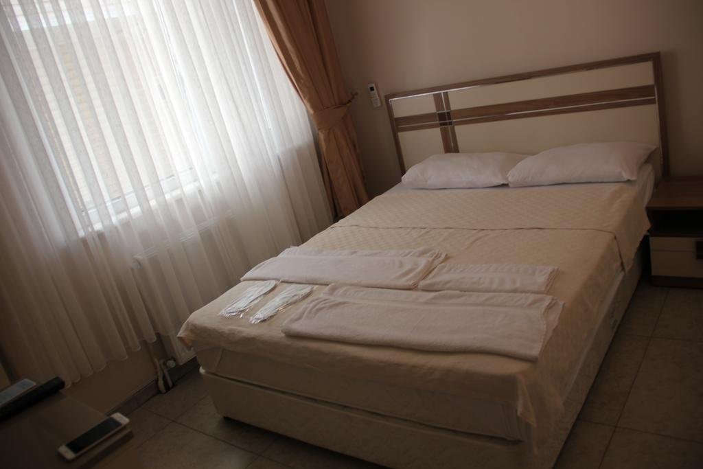 Yagiz Motel 17
