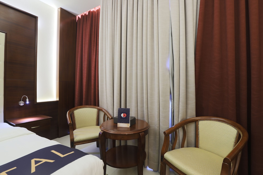 Capital O 325 Queen Palace Hotel 20