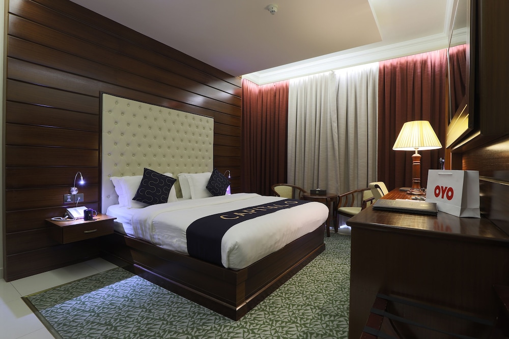 Capital O 325 Queen Palace Hotel 7
