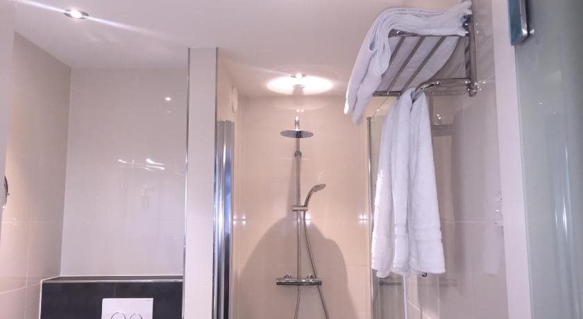 Adam Suites Hotel 2