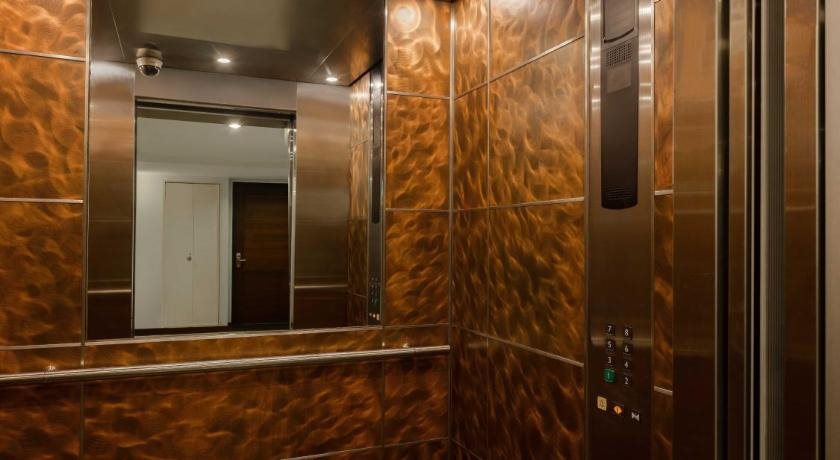 Silom Lofts Luxury Service Apartment 15