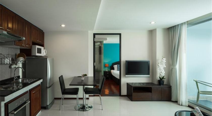 Silom Lofts Luxury Service Apartment 20