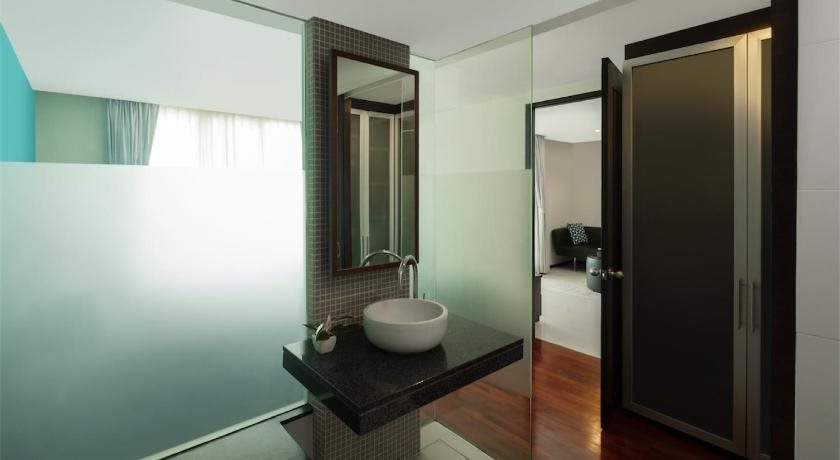 Silom Lofts Luxury Service Apartment 21