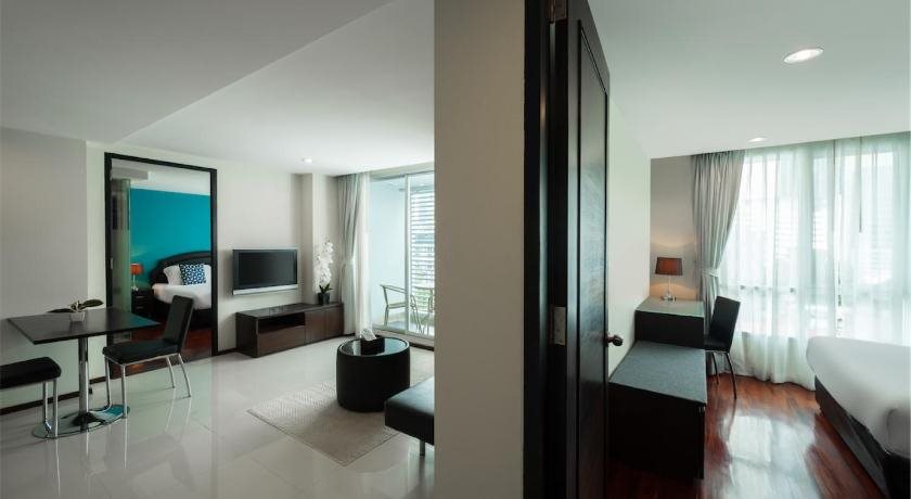 Silom Lofts Luxury Service Apartment 6