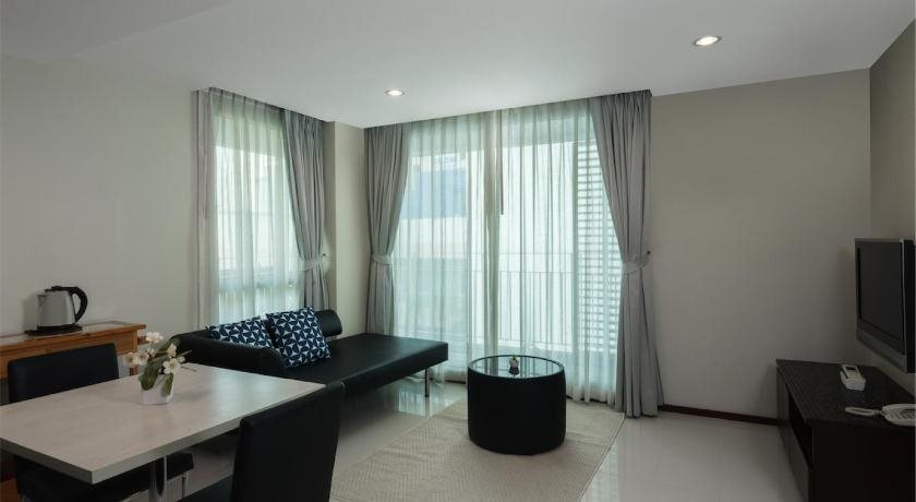 Silom Lofts Luxury Service Apartment 7
