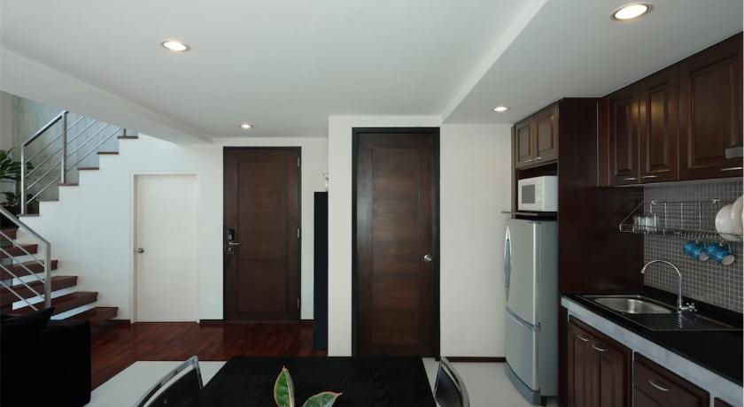 Silom Lofts Luxury Service Apartment 9