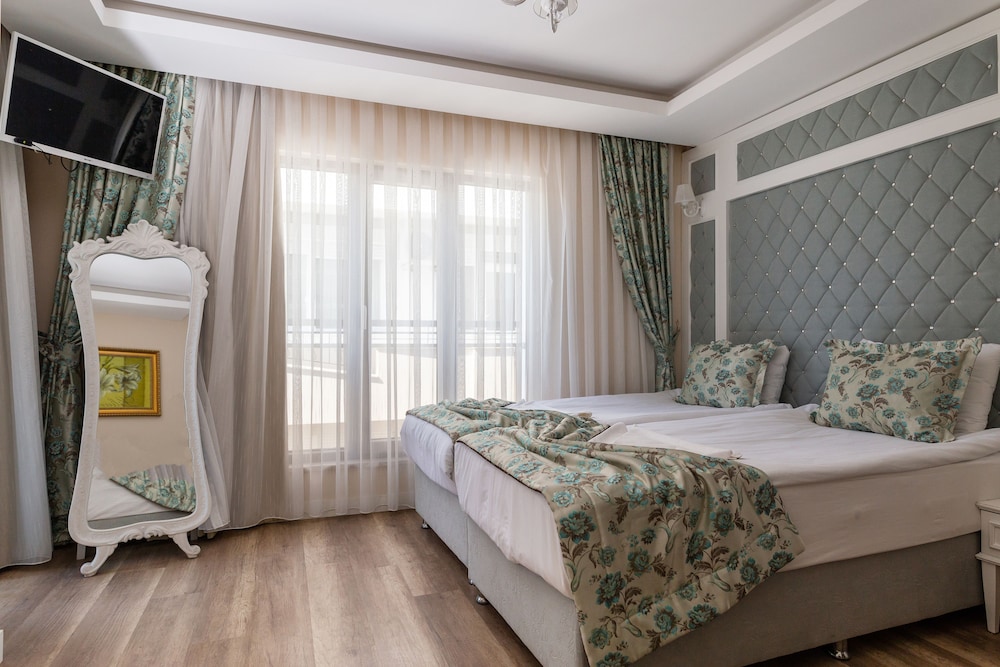 Microyal Hotel 23