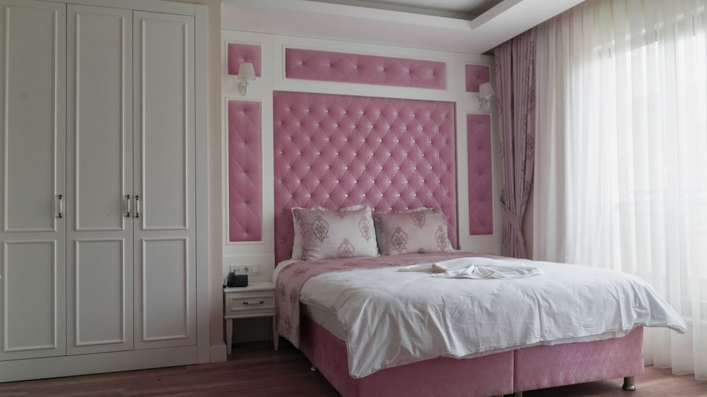 Microyal Hotel 8