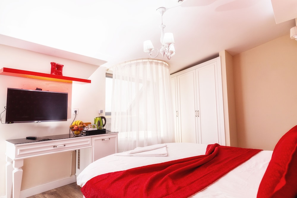 Microyal Hotel 12