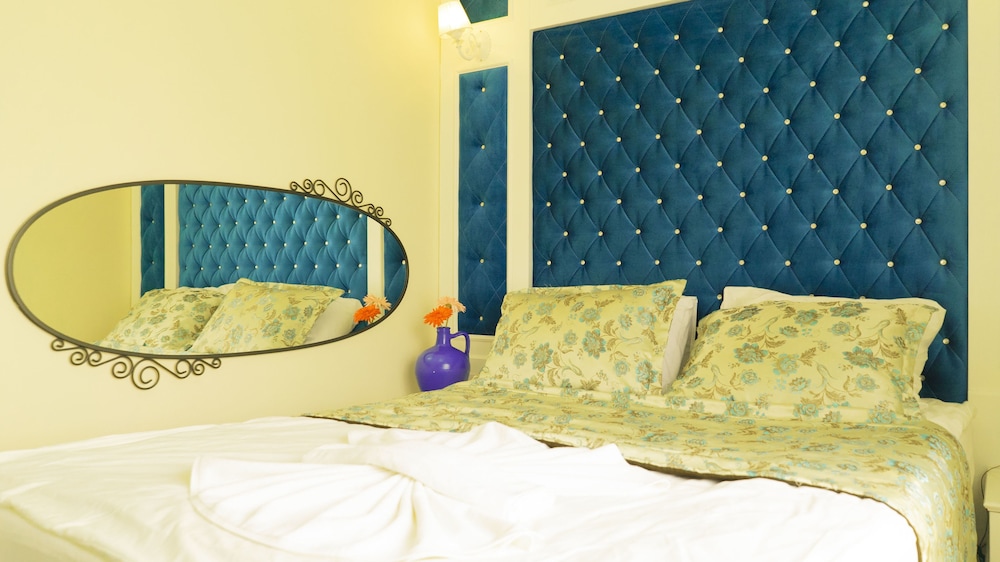 Microyal Hotel 5
