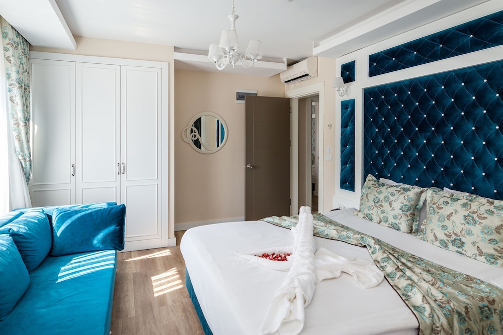 Microyal Hotel 24
