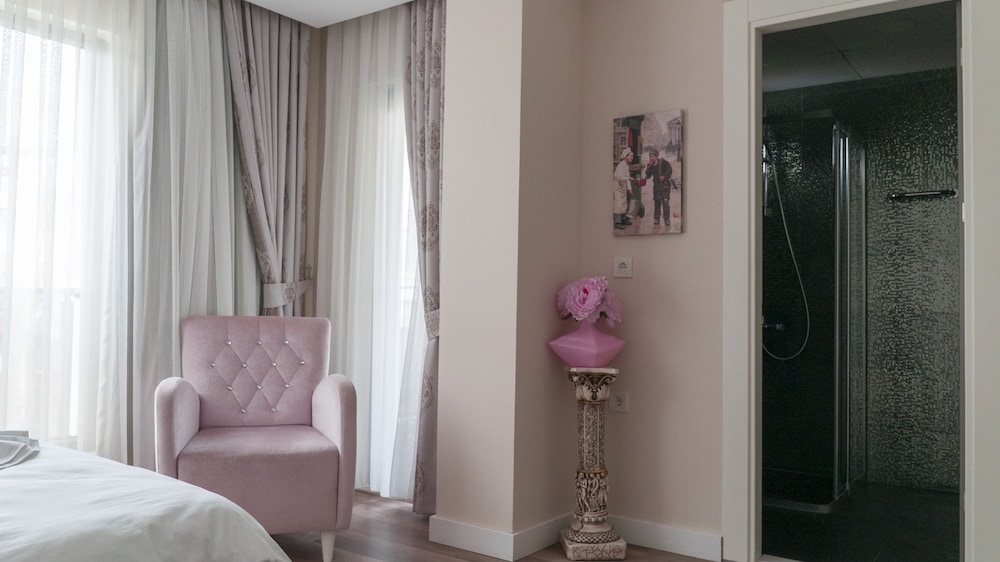 Microyal Hotel 9