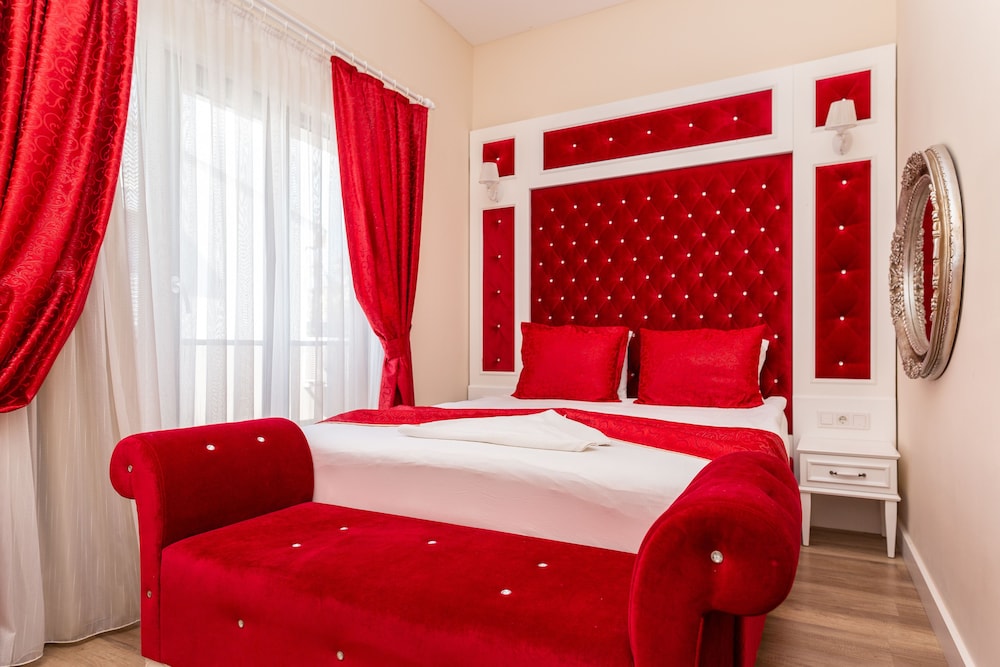 Microyal Hotel 16