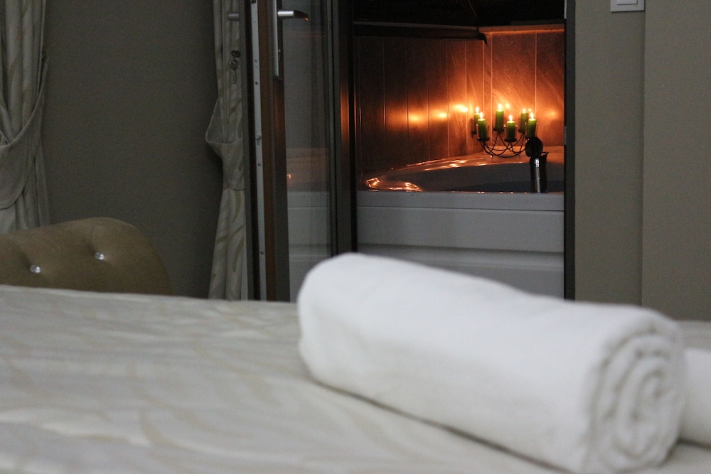 Microyal Hotel 3
