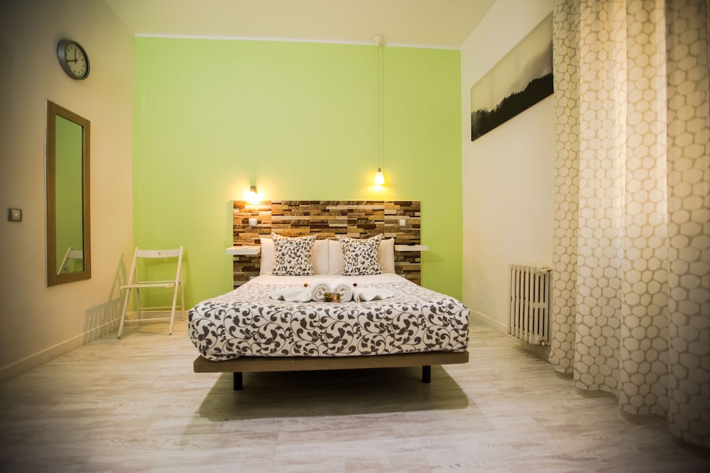 Hostal Adis Madrid 5
