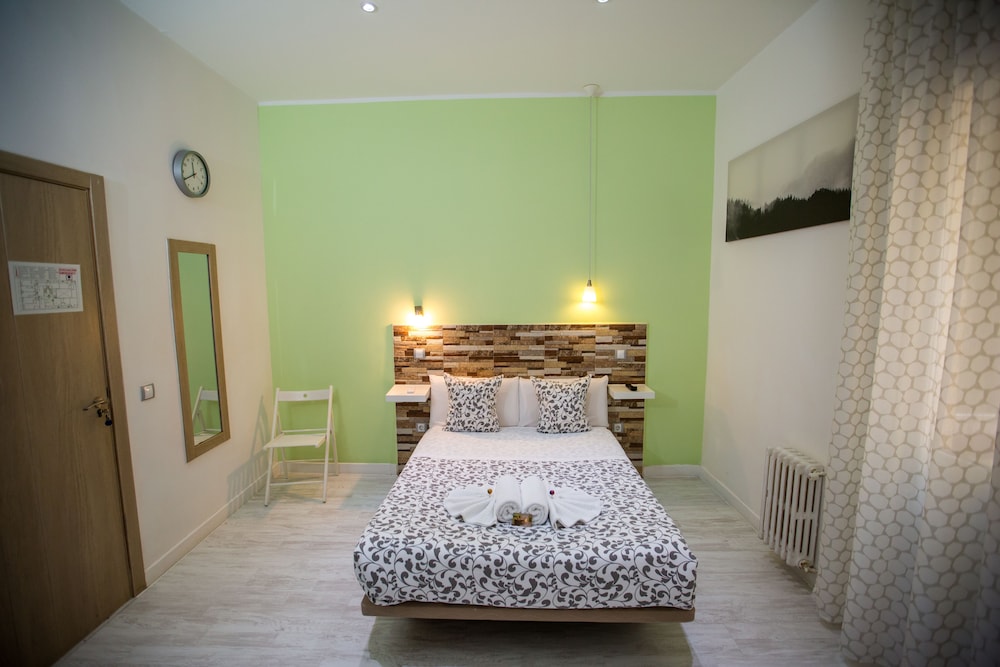 Hostal Adis Madrid 4