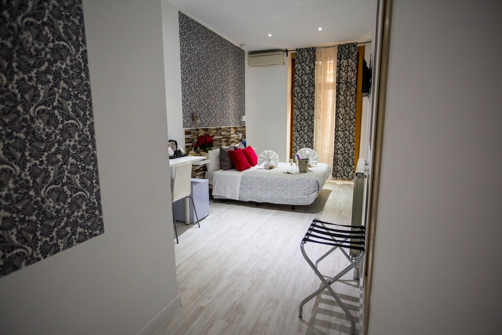 Hostal Adis Madrid 19