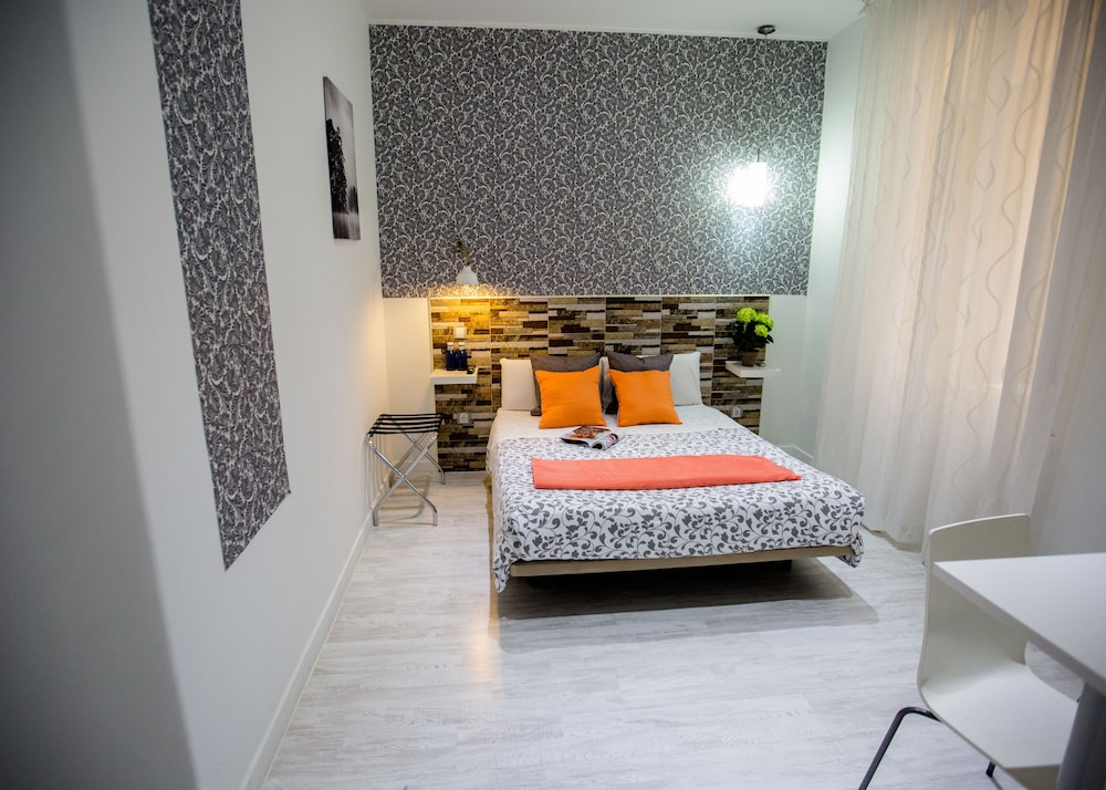 Hostal Adis Madrid 12
