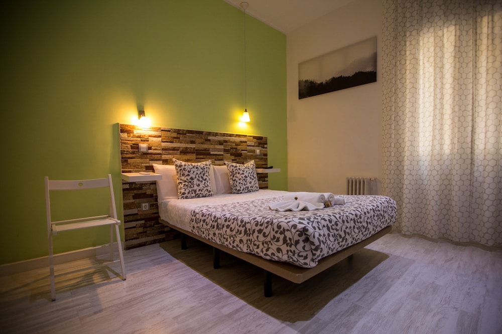 Hostal Adis Madrid 6