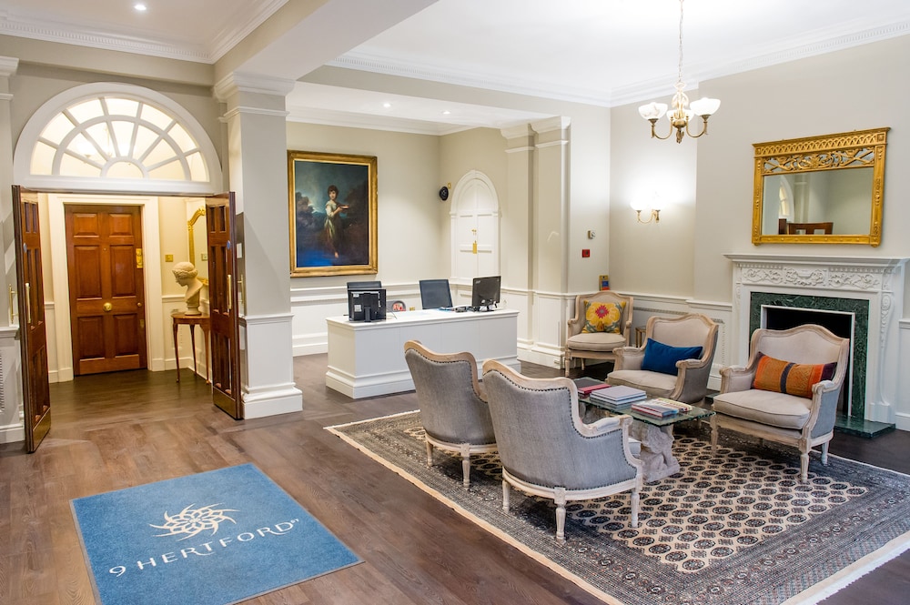9 Hertford Street 3