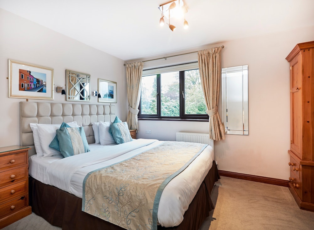 Conifers Guest House 6