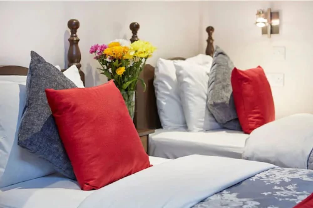 Conifers Guest House 8