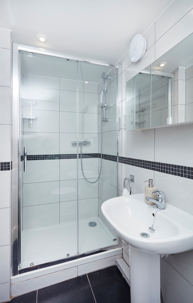 Conifers Guest House 21