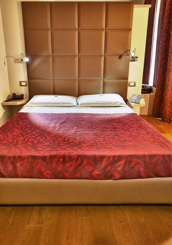 Boutique Rome Inn 5
