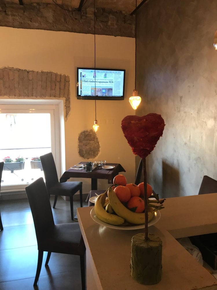 Boutique Rome Inn 22