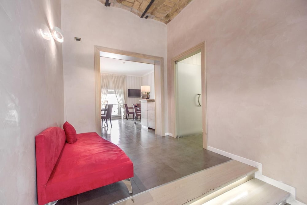 Boutique Rome Inn 14