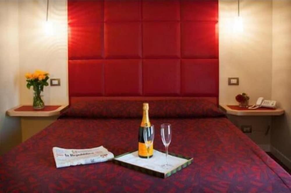 Boutique Rome Inn 9
