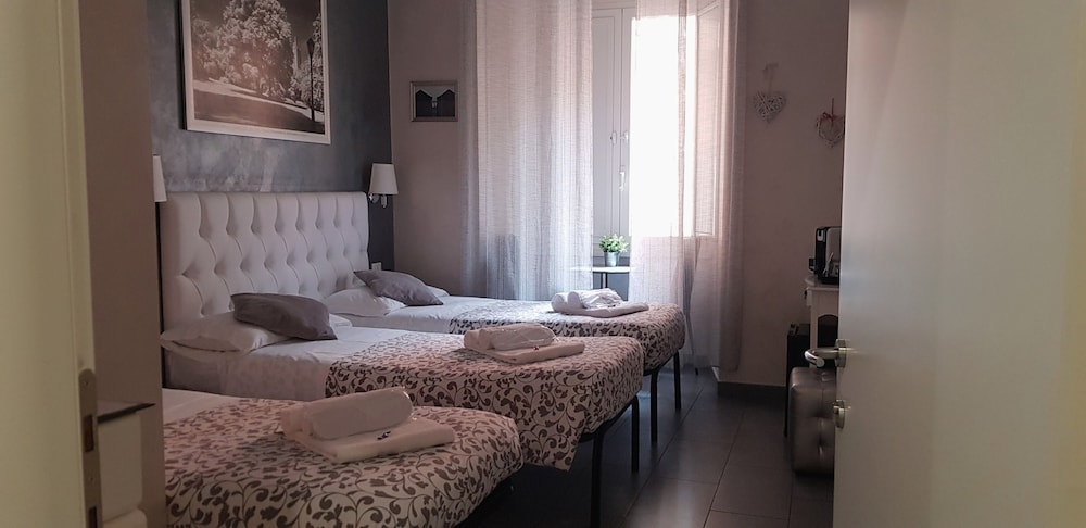 Relais Cavour Inn 12